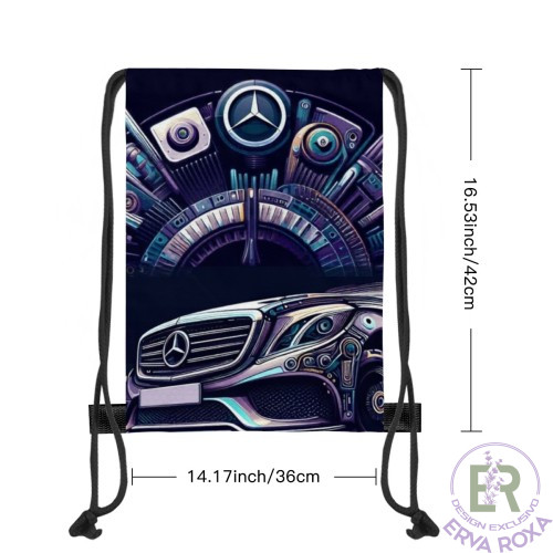 Conheça o Saco de Cordão Mercedes Benz. Apresentamos um acessório sofisticado e futurista, que destaca os detalhes mecânicos e a imponência do icónico veículo sob o prestigiado logótipo da marca em tons metálicos.