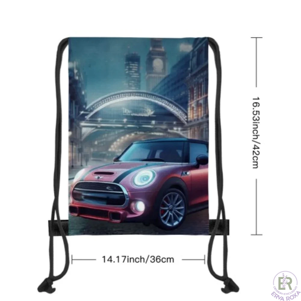Conheça o Saco de Cordões Mini Cooper. Temos para si o acessório ideal para transportar os seus pertences com a energia urbana e o estilo britânico deste clássico moderno. Esta peça prática e descontraída é um exclusivo da Loja Erva Roxa com design original, perfeita para quem quer dar um toque de irreverência e originalidade às suas rotinas diárias.