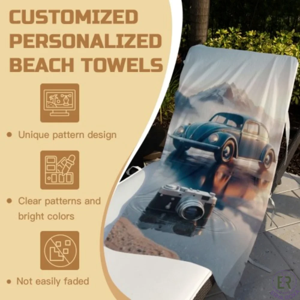 Conheça a Toalha de Praia Volkswagen Carocha. Temos para si o acessório ideal para levar a nostalgia e o charme vintage deste clássico eterno para os seus dias de sol, acompanhado por uma elegante máquina fotográfica retro. Esta peça única é um exclusivo da Loja Erva Roxa com design original, perfeita para relaxar à beira-mar com o máximo conforto e muito estilo.